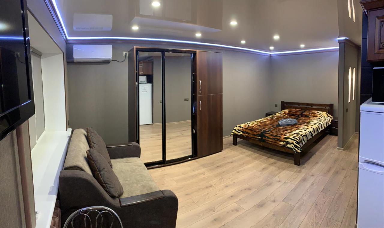 Loft-Студио В Самом Центре Николаева Apartment Exterior photo